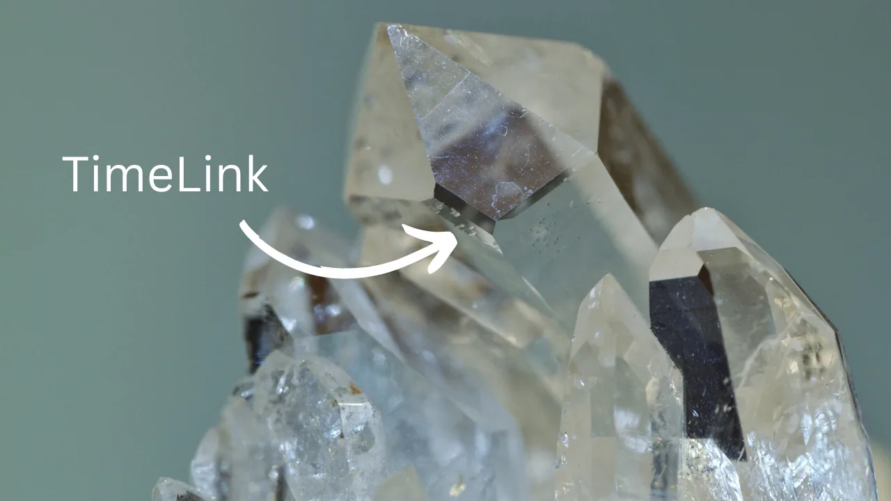 ตัวอย่าง Window Quartz หน้าปัดสี่เหลี่ยมข้าวหลามตัดบนผิวผลึก